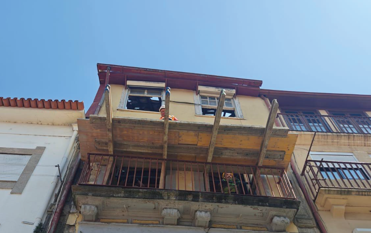 Reabilitação do edifício histórico na Rua Tomás Gonzaga 43/45, Porto